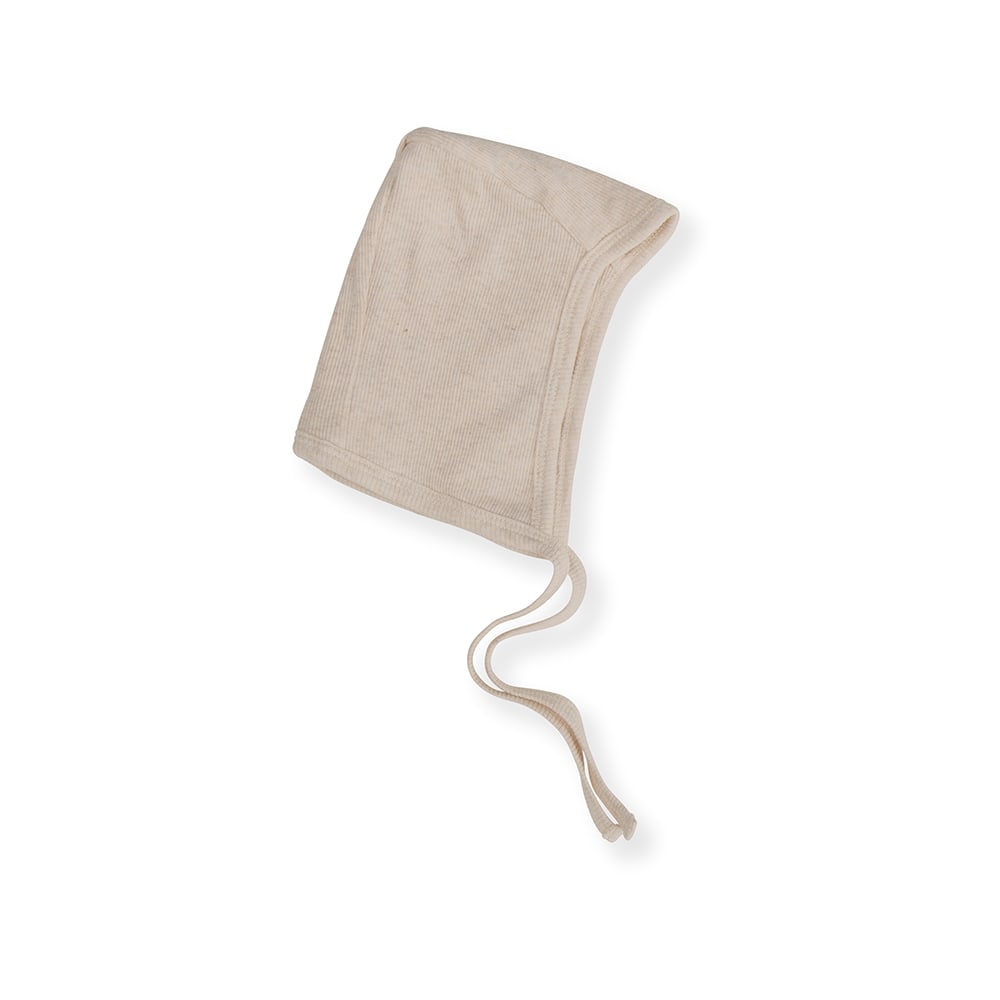 That's Mine Canna hjelm - Light brown melange - 95% Organic cotton / 5% elastan Buy Tøj||Alle||Favoritter||personale||Baby hjelme||alt minus sløjfe||Light brown melange||NOOS||3 for 2 i uge 7||Brown melange||mette-sale here.