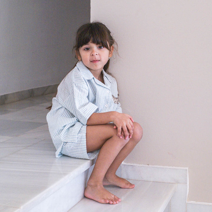 That's Mine Ino skjorte - Blue stripe - 100% Organic cotton Buy Tøj||Overdele||Skjorter||Udsalg||Alle||Udsalg - tøj||Forår og sommer 2025||alt minus sløjfe||New in for the boys||New in for the little ones||Rejseklar||Udsalg - Forår & sommer '25||Summer Bundle||mette-sale here.