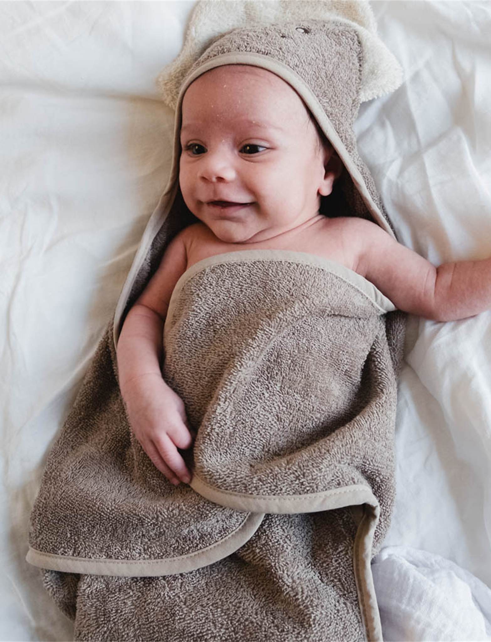 That's Mine Moly towel swaddle - Dino - 100% Organic cotton terry Buy Badetid||Håndklæder||Bolig & udstyr||Alle||Favoritter||personale||alt minus sløjfe||NOOS||mette-sale||Dinosaurtøj & kostumer||Orderly Emails - Recommended Products||Udstyr til badeværelset||All here.