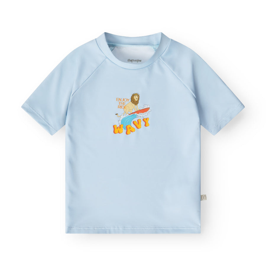 That's Mine Sami UV bade t-shirt - Wavy lion - 85% Recycle polyester / 15% Elastane Buy Badetøj||personale here.