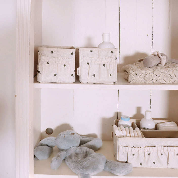 Lily nursing organizer - Specks of luck