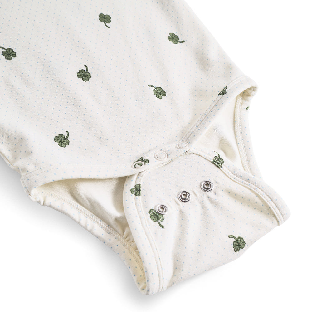 That's Mine Ellis SS bodystocking - Specks of luck - 48% Organic cotton / 47% Modal / 5% Elastane Buy Bodystockings||Undertøj||personale||Basics here.