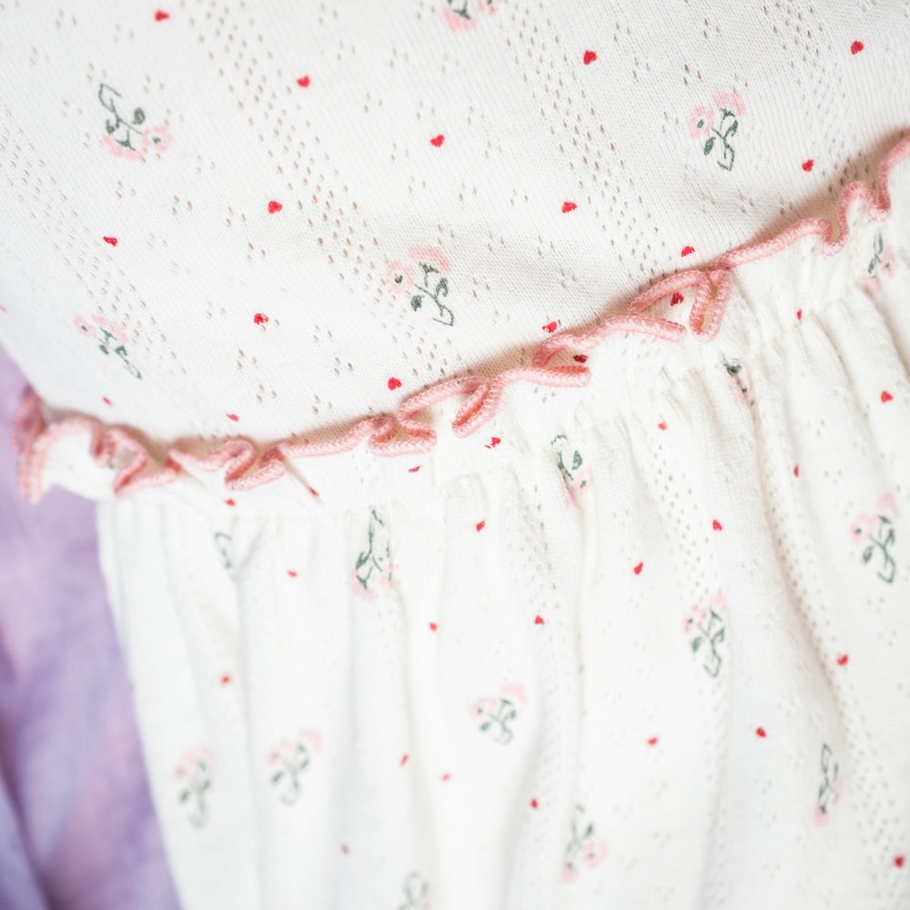 That's Mine Glorie kjole - Blooming love - 100% Organic cotton Buy Kjoler||Kjoler & nederdele||personale||Jersey||SS26 here.