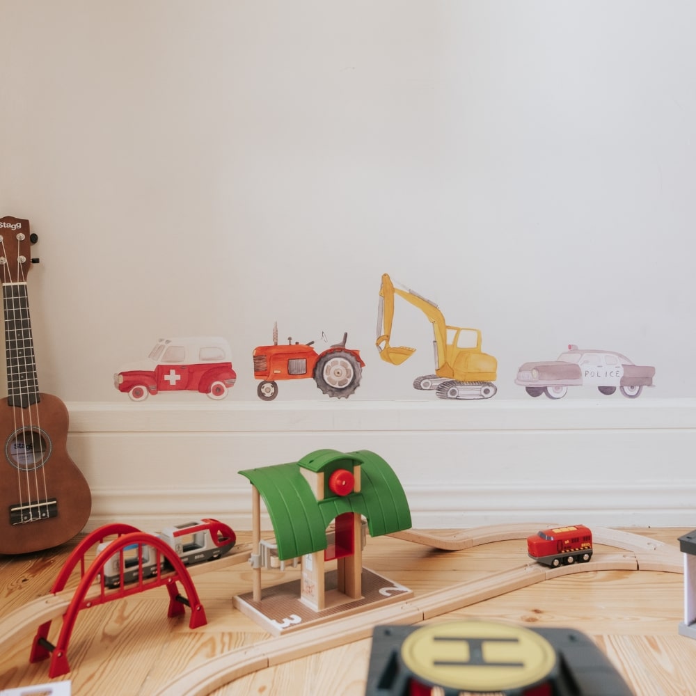 That's Mine Wallsticker heroes on wheels - Multi - 100% Textile foil Buy Bolig & udstyr||Børneværelset||Wallstickers||Alle||personale||Efterår & vinter 2025||alt minus sløjfe||NOOS||AW25 NOOS||mette-sale here.