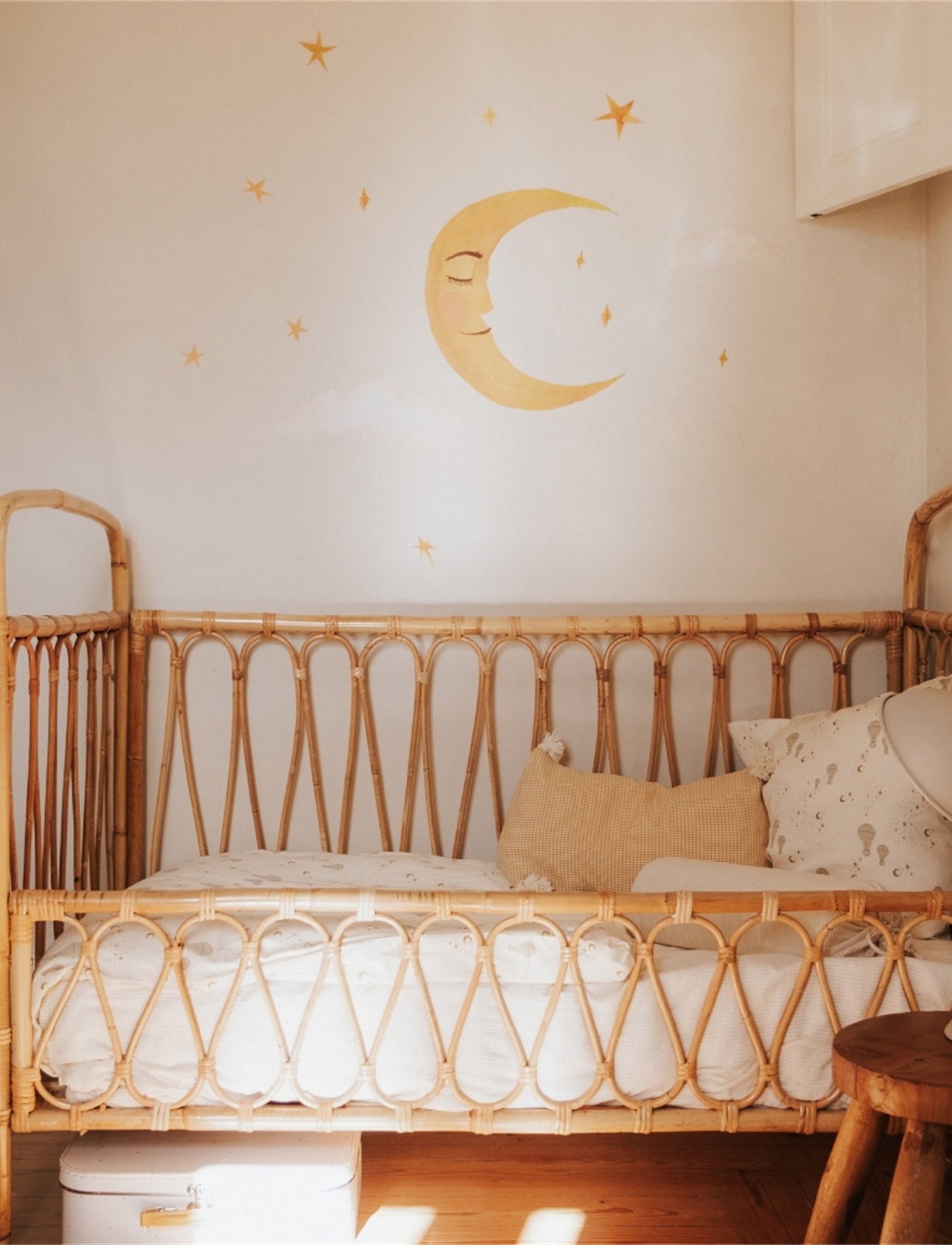 That's Mine Wallsticker måne - Multi - 100% Tekstil folie Buy Bolig & udstyr||Børneværelset||Wallstickers||Alle||personale||Influencer choice||Gaver mellem 200 - 499 kr.||alt minus sløjfe||NOOS||Wallstickers - himlen||mette-sale||Orderly Emails - Recommended Products||Udstyr til børneværelset||All here.